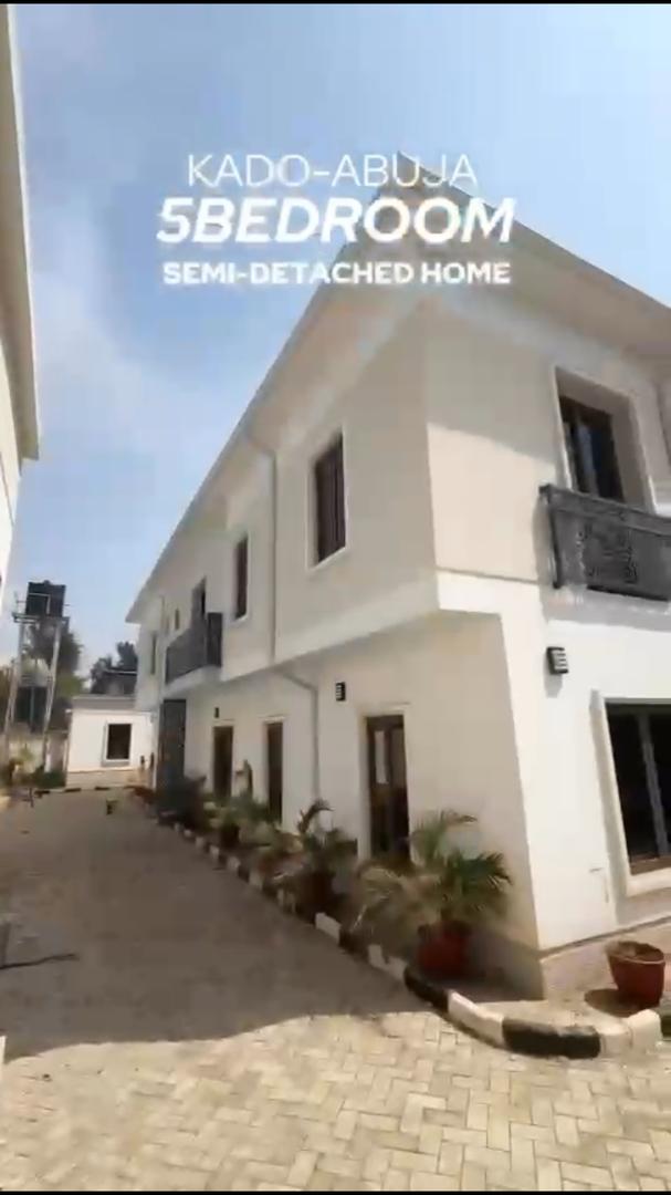 Read more about the article 5Bedroom Semi Detached Duplex For Sale